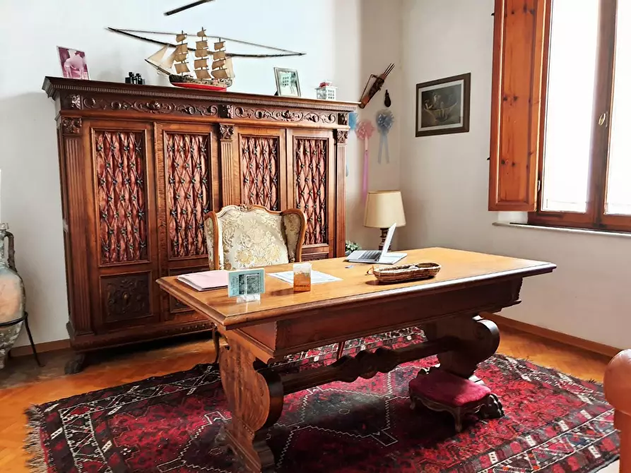 Immagine 29 di Villa in vendita  a Crespina Lorenzana