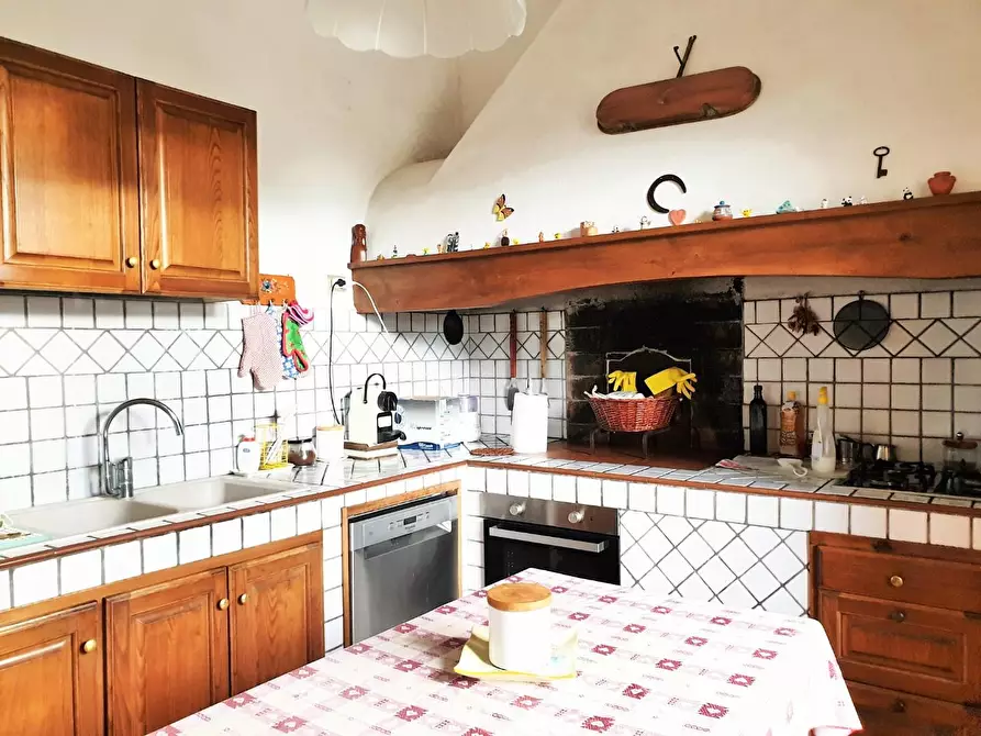 Immagine 20 di Villa in vendita  a Crespina Lorenzana