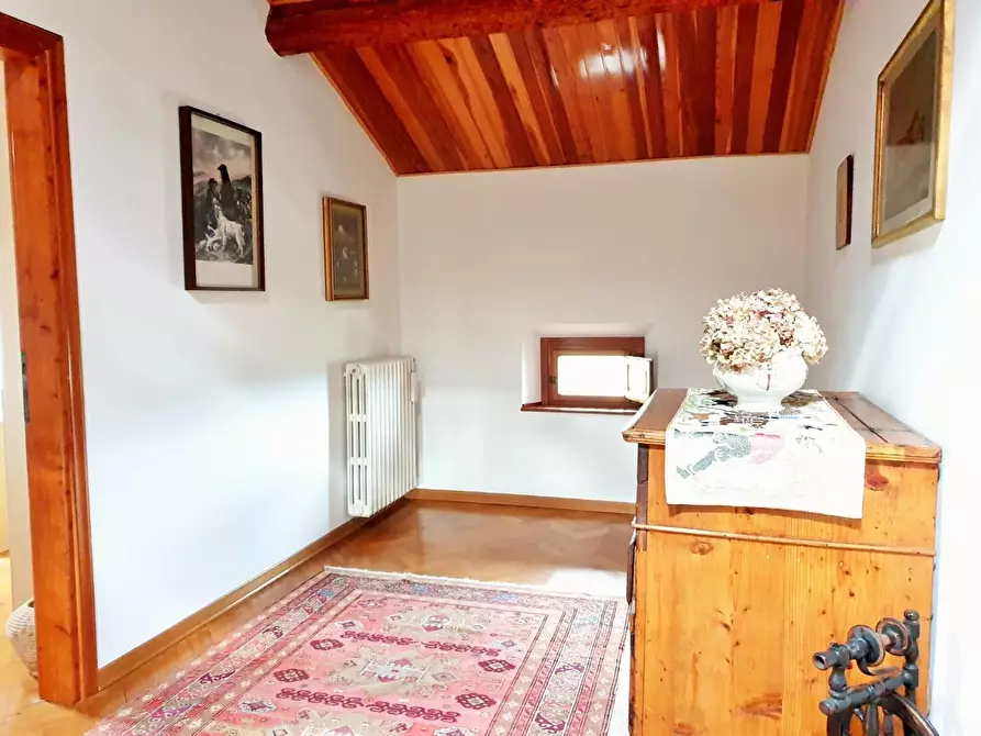 Immagine 37 di Villa in vendita  a Crespina Lorenzana