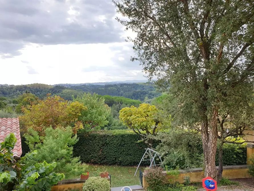 Immagine 22 di Villa in vendita  a Crespina Lorenzana