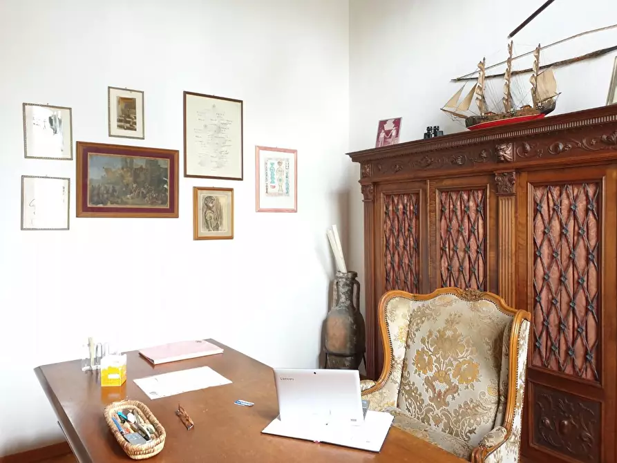 Immagine 30 di Villa in vendita  a Crespina Lorenzana