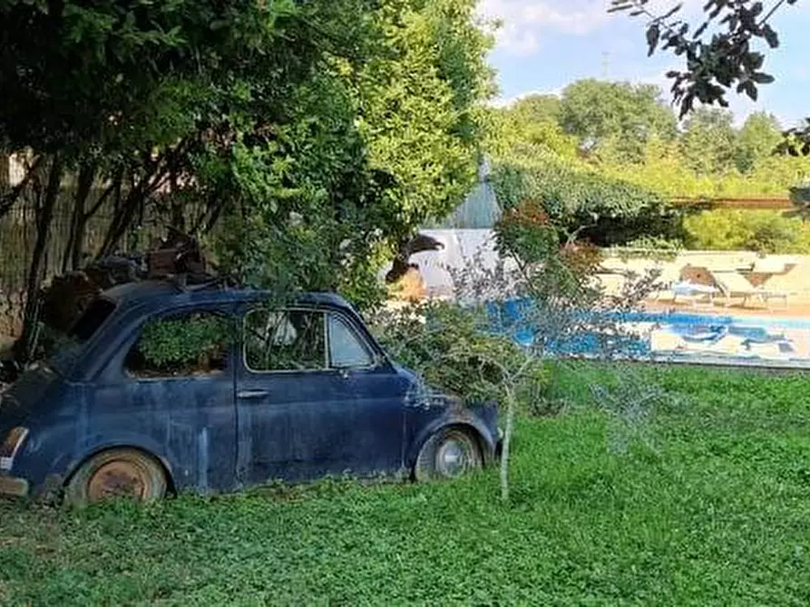 Immagine 2 di Villa in vendita  a Colle Di Val D'elsa