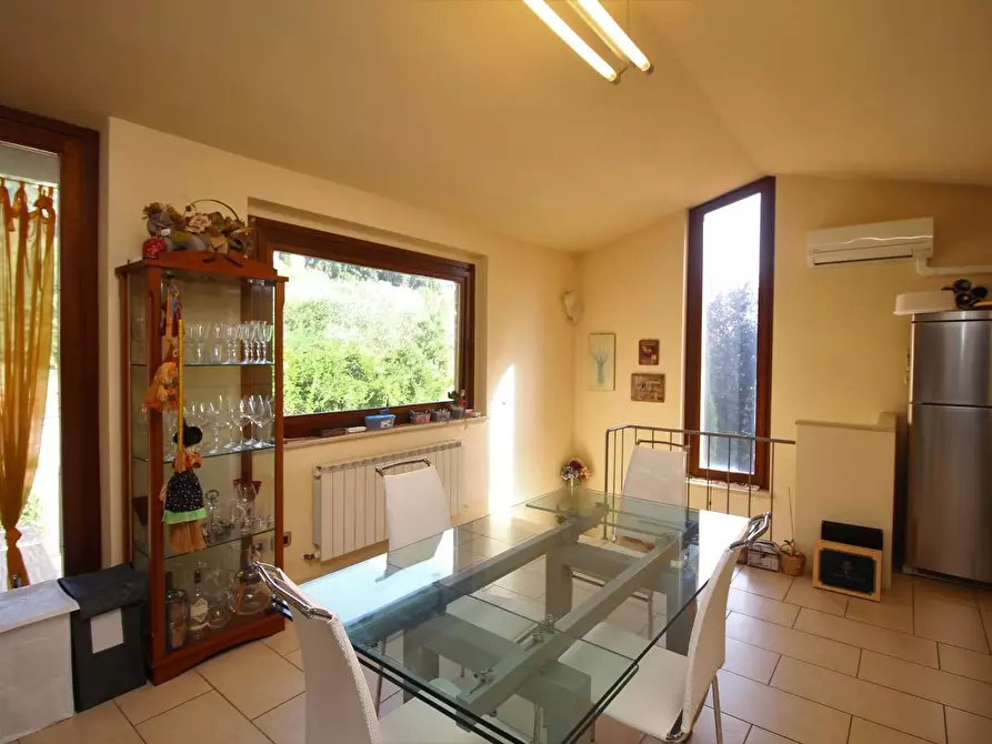 Immagine 6 di Porzione di casa in vendita  a Siena