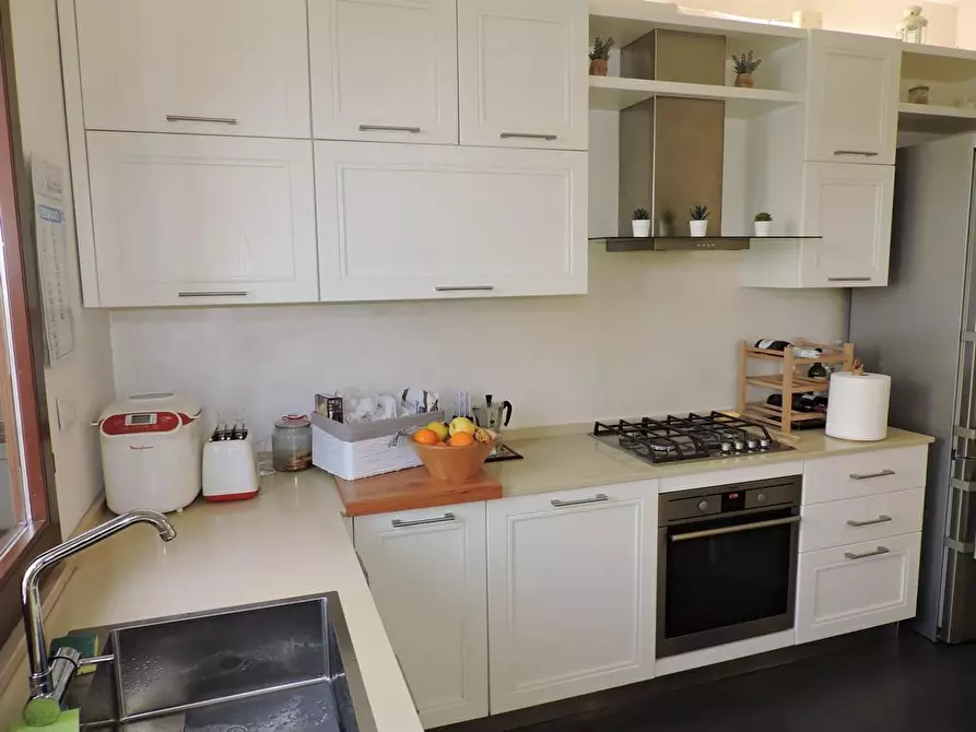 Immagine 15 di Casa quadrifamiliare in vendita  a Cascina