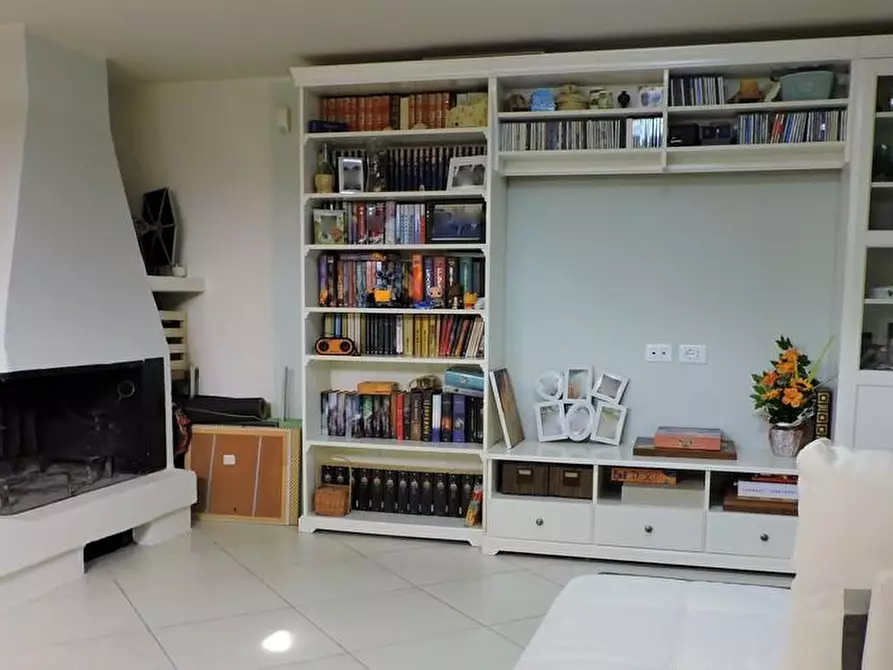 Immagine 50 di Casa quadrifamiliare in vendita  a Cascina