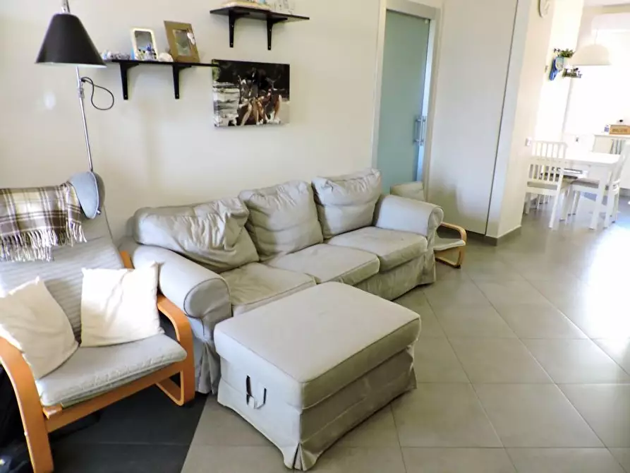 Immagine 12 di Casa quadrifamiliare in vendita  a Cascina