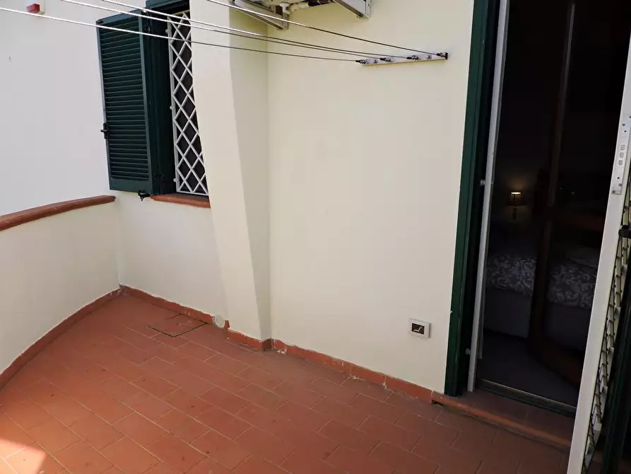 Immagine 30 di Casa quadrifamiliare in vendita  a Cascina