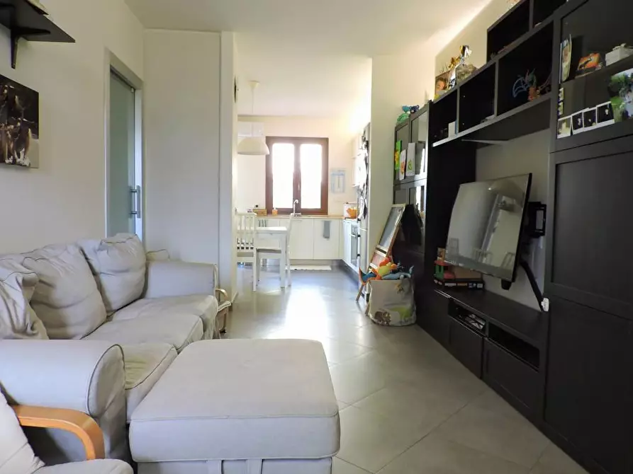 Immagine 9 di Casa quadrifamiliare in vendita  a Cascina