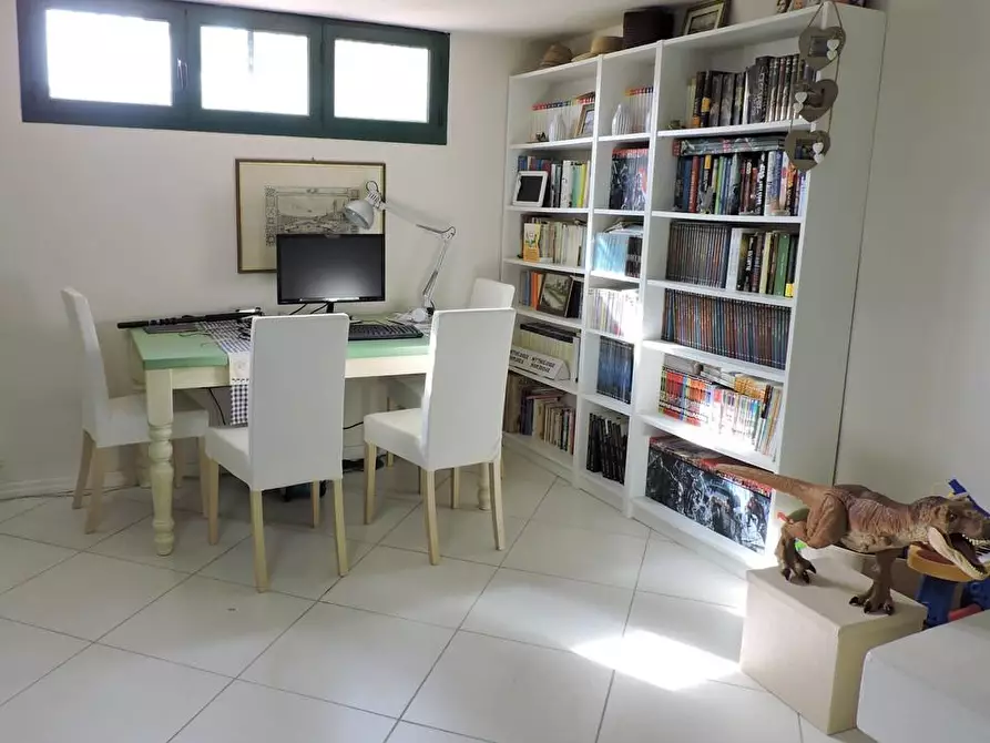 Immagine 46 di Casa quadrifamiliare in vendita  a Cascina