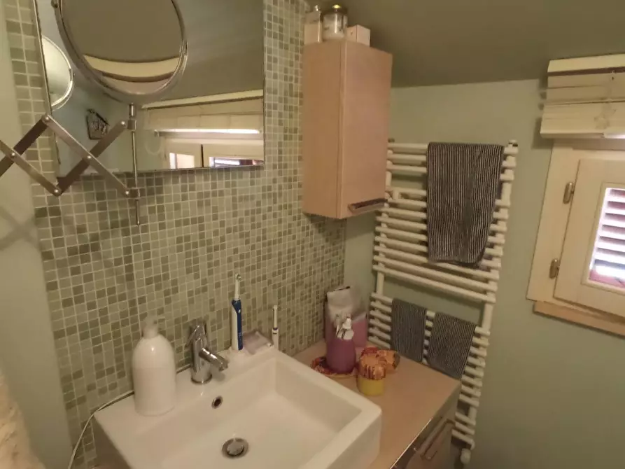 Immagine 22 di Appartamento in vendita  a Montopoli In Val D'arno