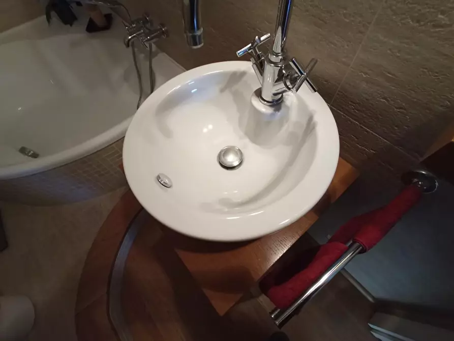 Immagine 11 di Appartamento in vendita  a Montopoli In Val D'arno