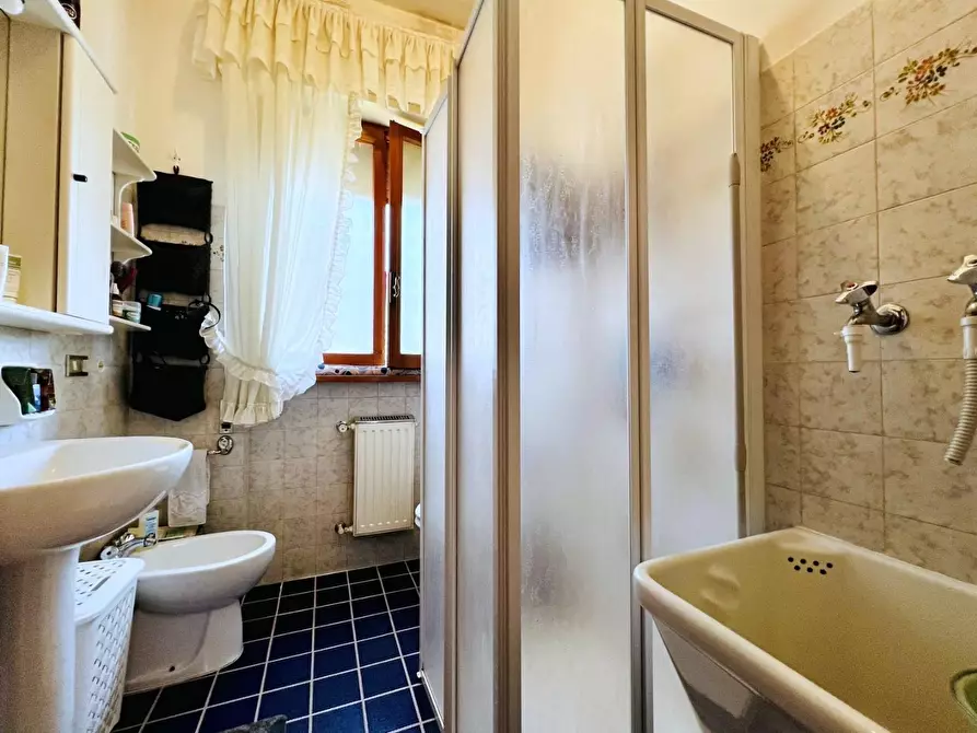 Immagine 38 di Villa in vendita  a Camaiore