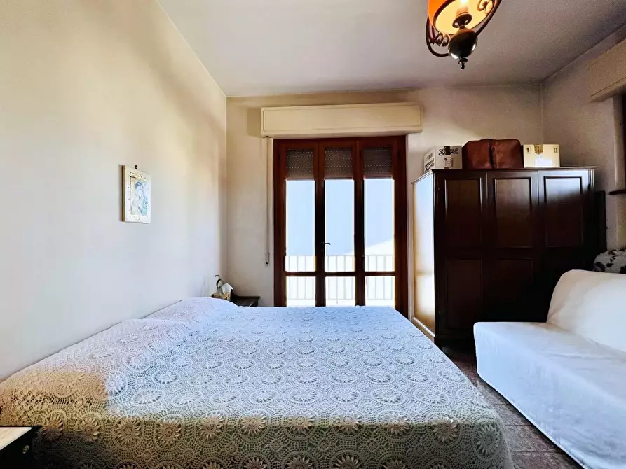 Immagine 51 di Villa in vendita  a Camaiore