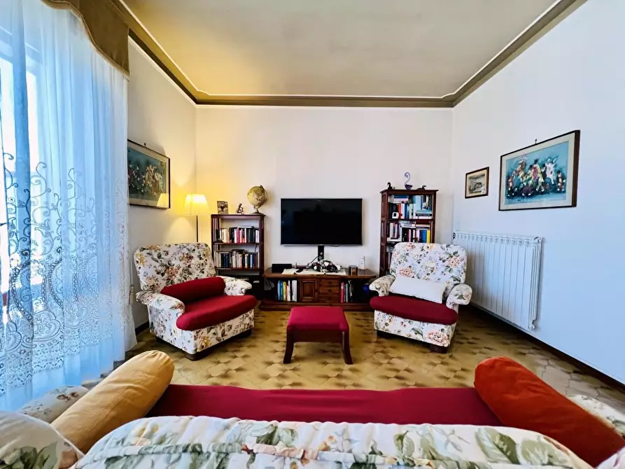 Immagine 30 di Villa in vendita  a Camaiore