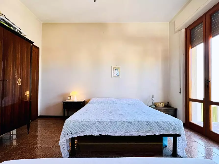 Immagine 52 di Villa in vendita  a Camaiore