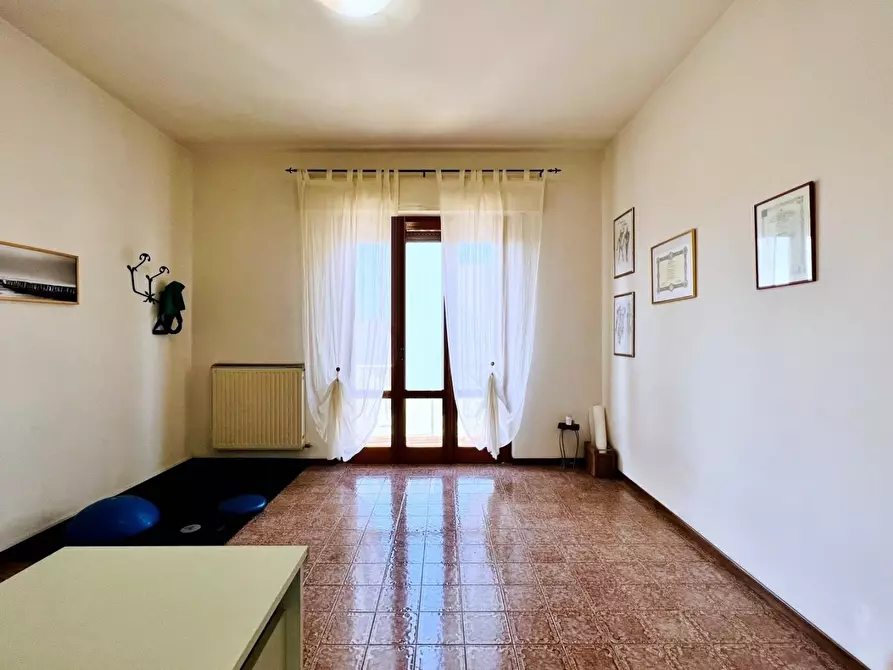 Immagine 55 di Villa in vendita  a Camaiore