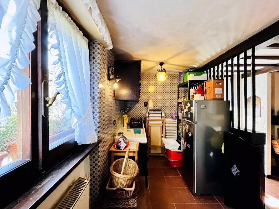 Immagine 11 di Villa in vendita  a Camaiore