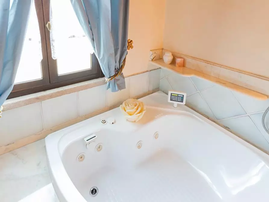 Immagine 71 di Rustico / casale in vendita  a Pisa