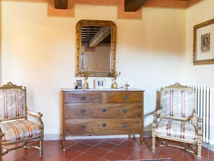 Immagine 27 di Rustico / casale in vendita  a Pisa