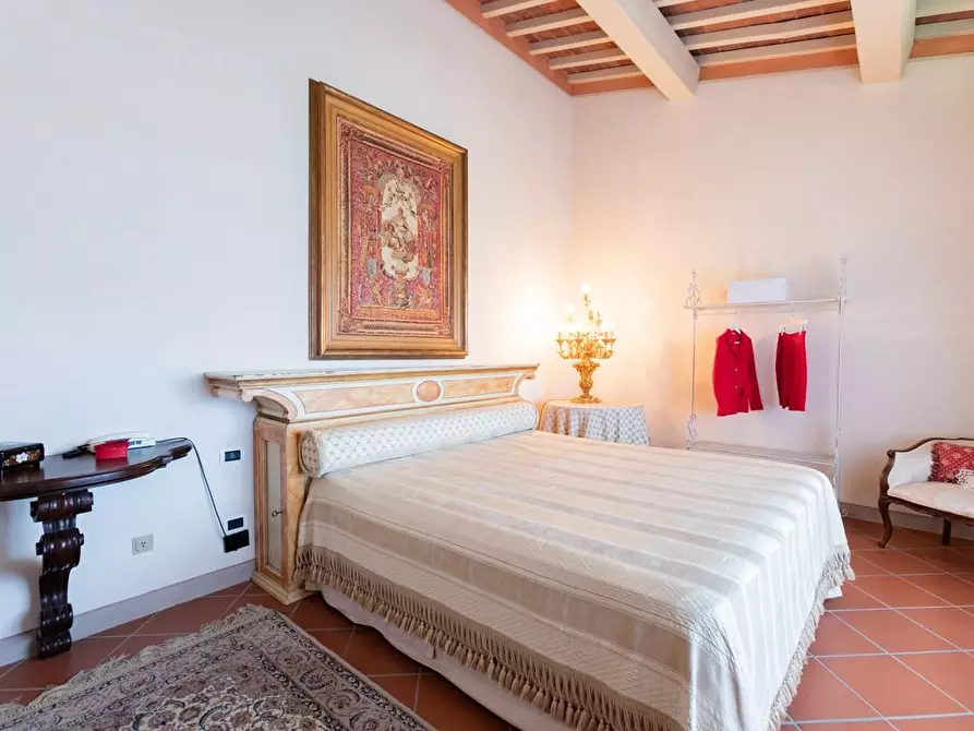 Immagine 65 di Rustico / casale in vendita  a Pisa