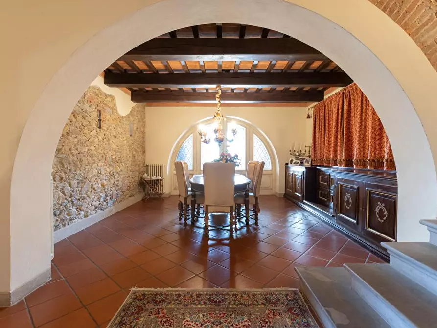 Immagine 36 di Rustico / casale in vendita  a Pisa