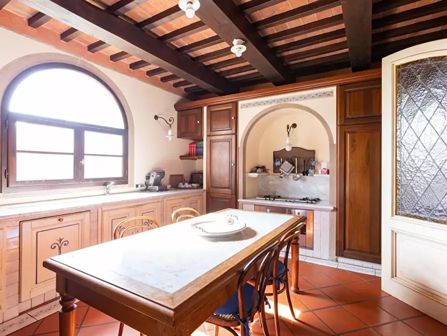 Immagine 43 di Rustico / casale in vendita  a Pisa