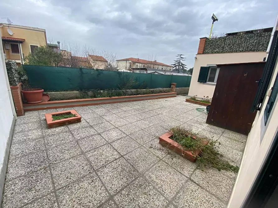 Immagine 2 di Casa semindipendente in vendita  a Crespina Lorenzana