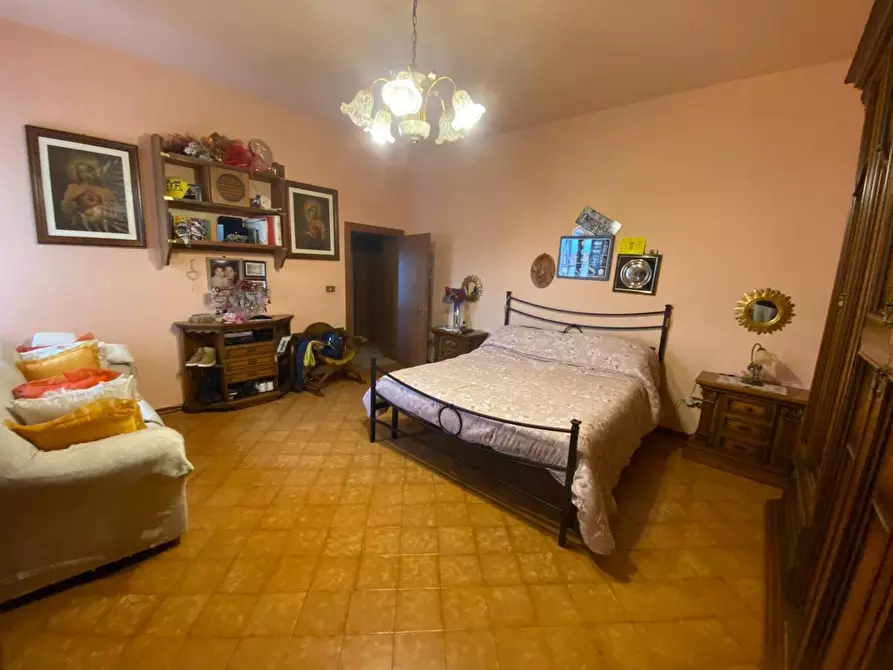 Immagine 14 di Casa semindipendente in vendita  a Crespina Lorenzana