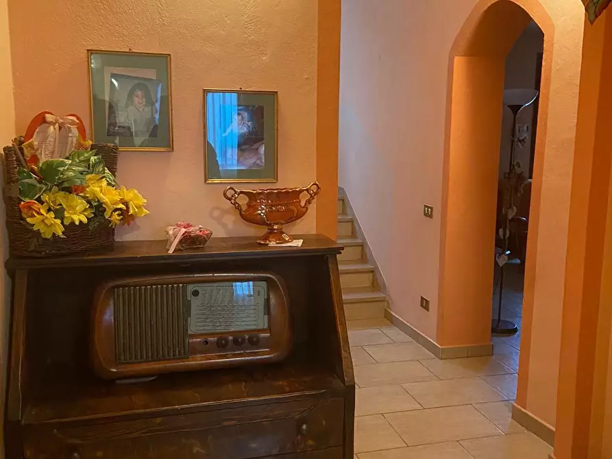 Immagine 18 di Casa semindipendente in vendita  a Crespina Lorenzana