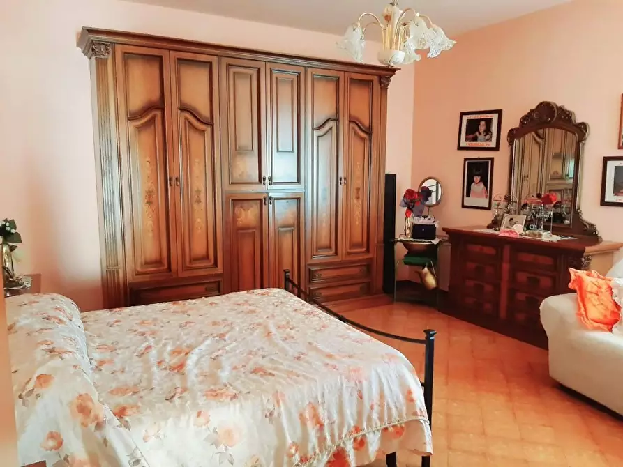 Immagine 9 di Casa semindipendente in vendita  a Crespina Lorenzana