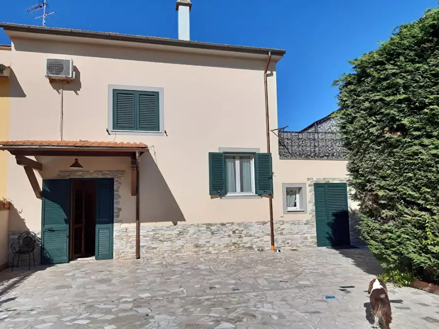 Immagine 4 di Casa semindipendente in vendita  a Crespina Lorenzana