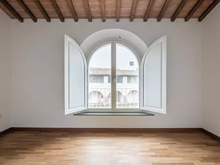 Immagine 22 di Villetta a schiera in vendita  a Calcinaia