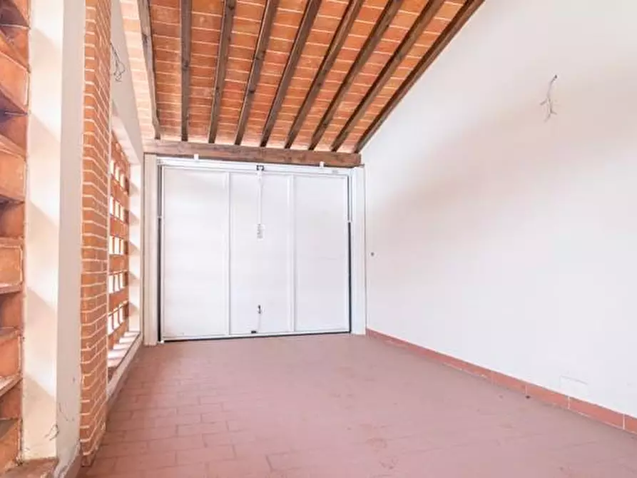 Immagine 29 di Villetta a schiera in vendita  a Calcinaia