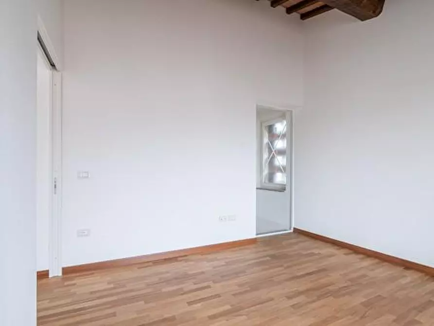 Immagine 27 di Villetta a schiera in vendita  a Calcinaia