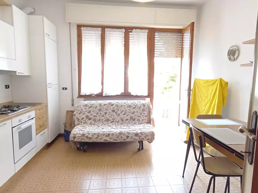 Immagine 6 di Appartamento in affitto  a Camaiore