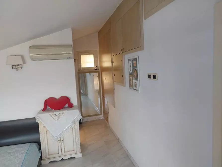 Immagine 14 di Appartamento in vendita  a Massa