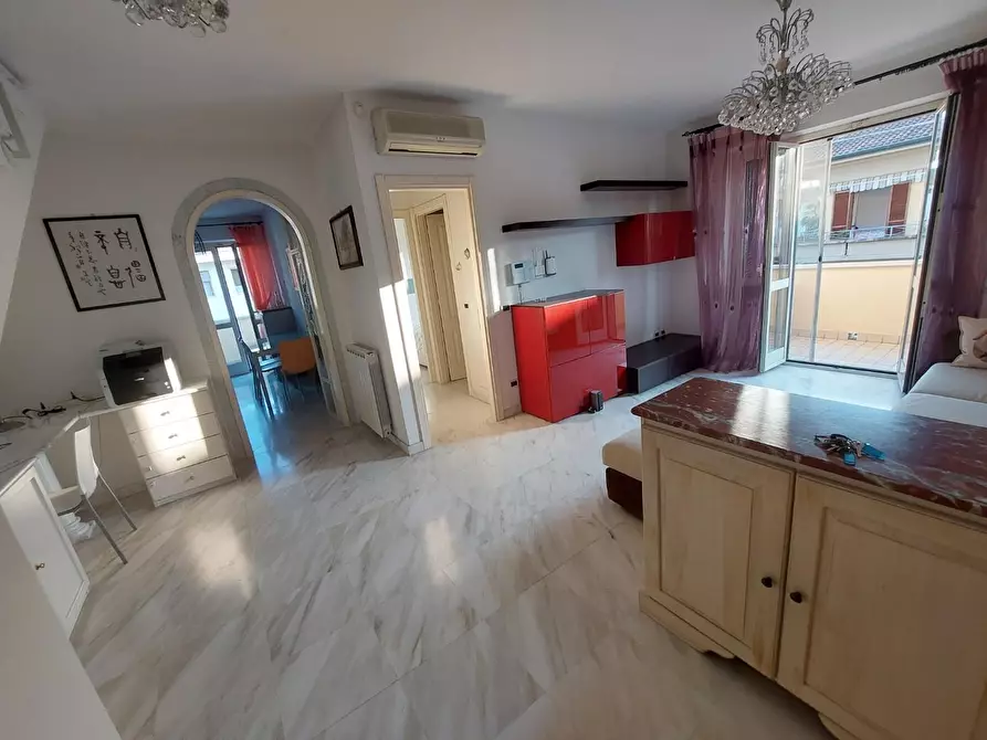 Immagine 4 di Appartamento in vendita  a Massa