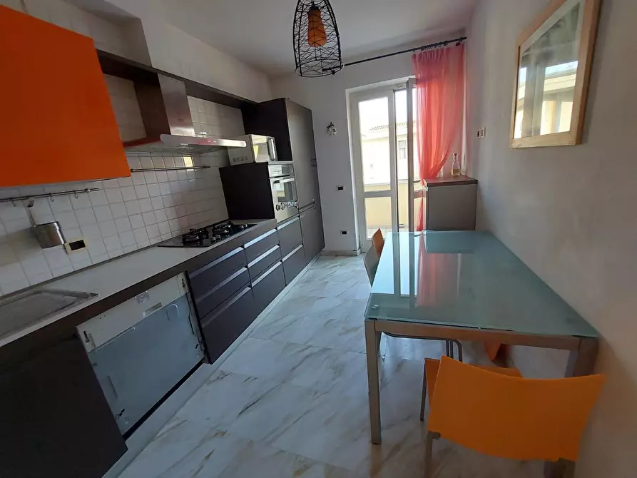 Immagine 10 di Appartamento in vendita  a Massa