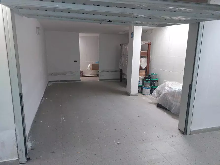 Immagine 22 di Appartamento in vendita  a Massa