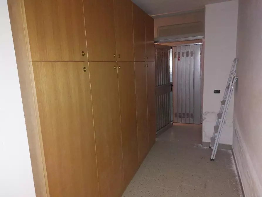 Immagine 21 di Appartamento in vendita  a Massa