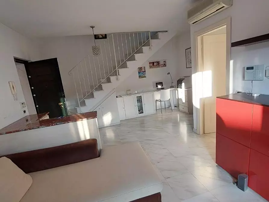 Immagine 8 di Appartamento in vendita  a Massa