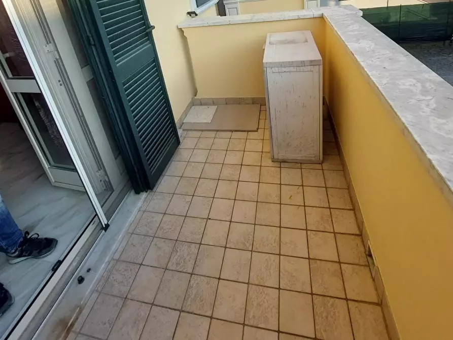 Immagine 9 di Appartamento in vendita  a Massa