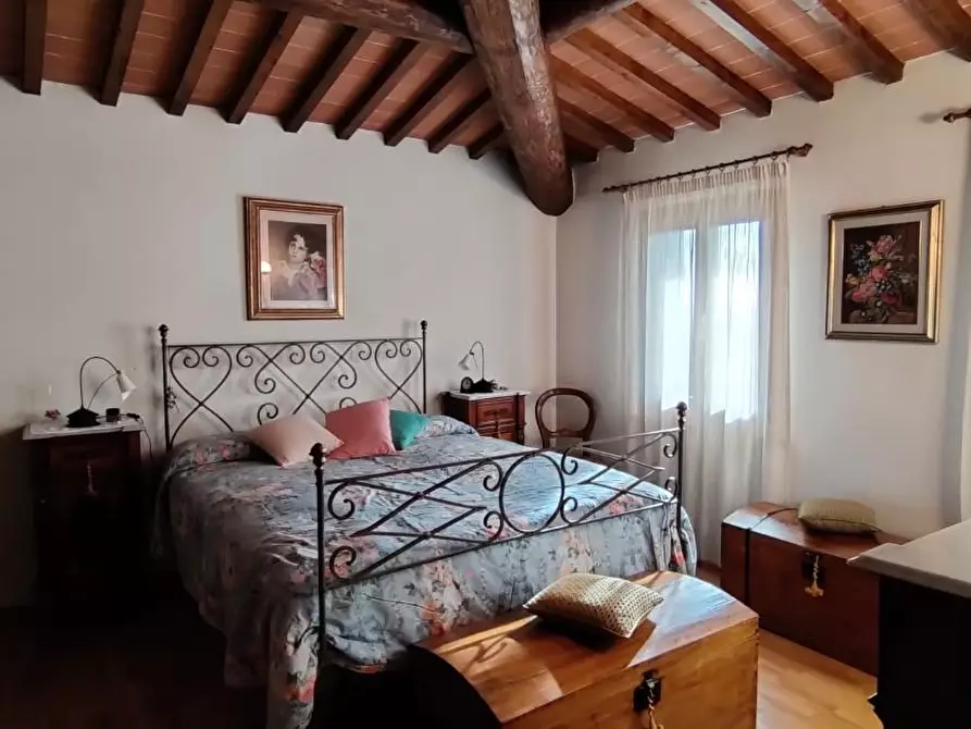 Immagine 8 di Casa colonica in vendita  a Lastra A Signa