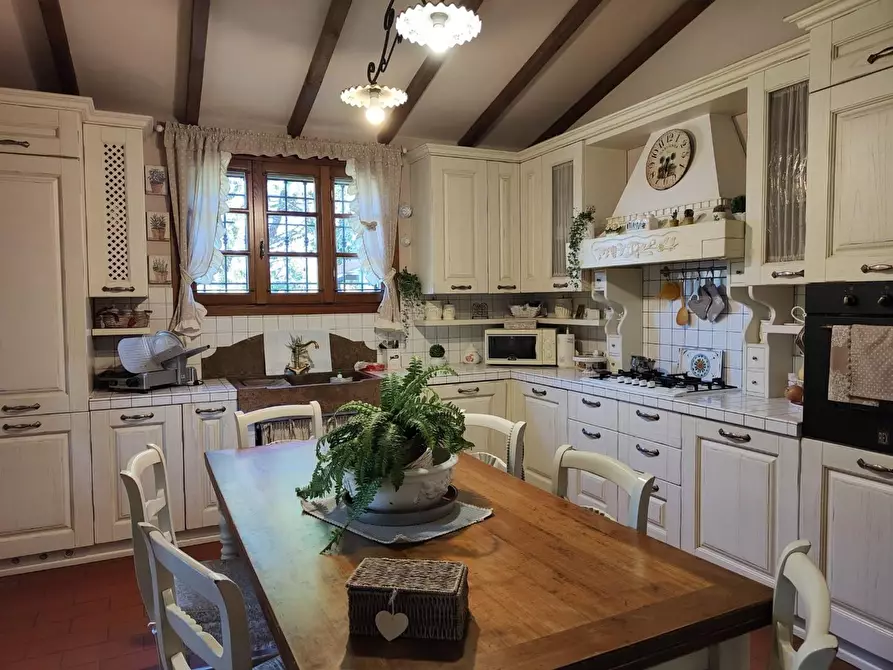 Immagine 13 di Rustico / casale in vendita  a Crespina Lorenzana