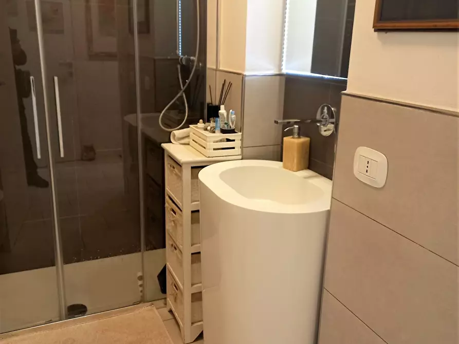 Immagine 17 di Appartamento in vendita  a Poggibonsi