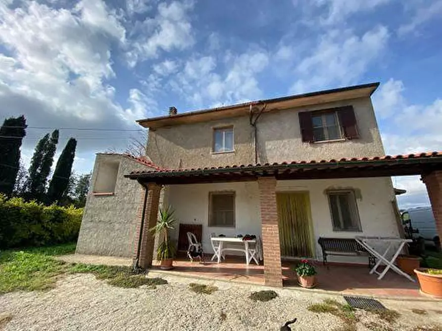 Immagine 3 di Rustico / casale in vendita  a Manciano