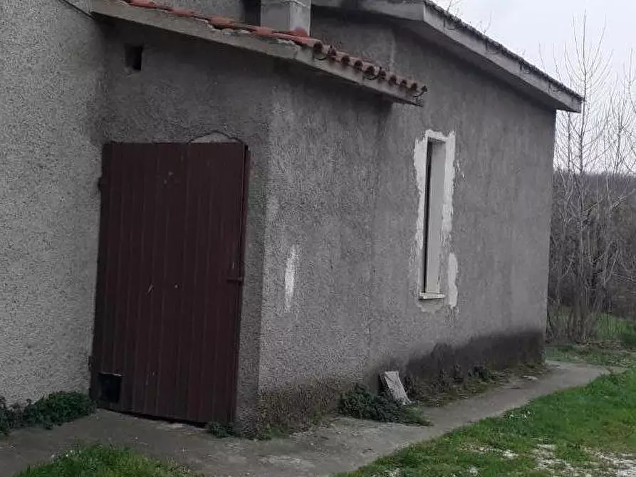 Immagine 9 di Rustico / casale in vendita  a Manciano