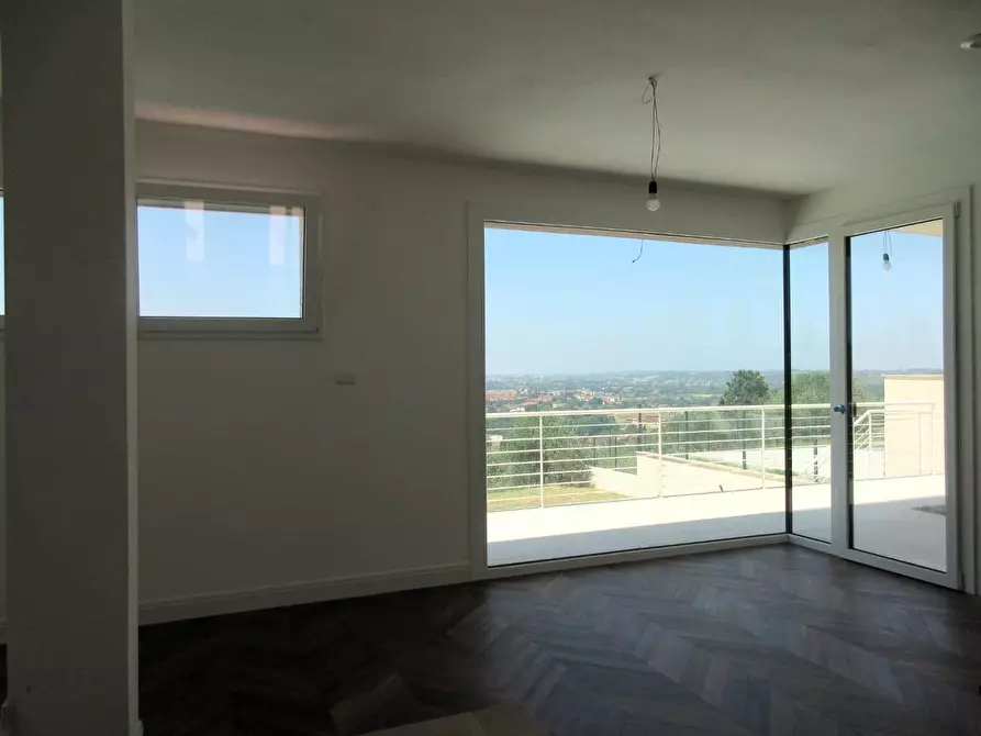 Immagine 4 di Villa in vendita  a Montelupo Fiorentino