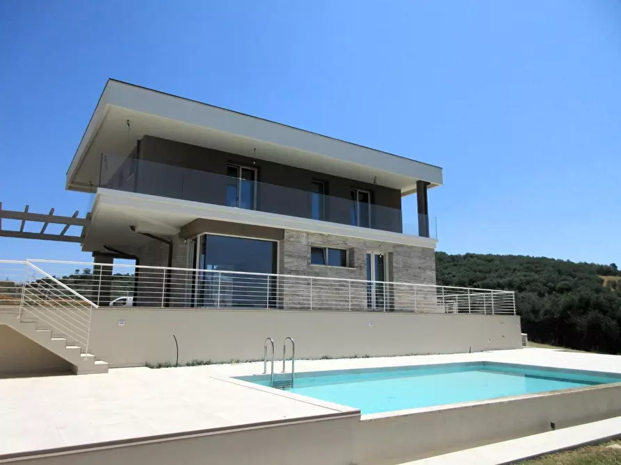 Immagine 2 di Villa in vendita  a Montelupo Fiorentino