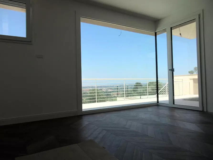 Immagine 3 di Villa in vendita  a Montelupo Fiorentino